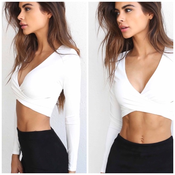 All white V neck crop top Hello Top - -★ ⭐️ white - Picture 2 of 7